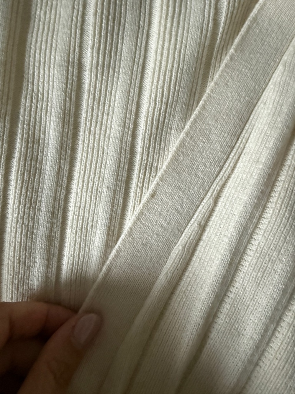 Wilfred Cream Ribbed V-Neck Buttoned Cardigan - Picture 2 of 3